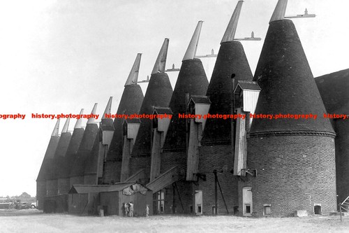 F014434 the oast houses - houses, hop
