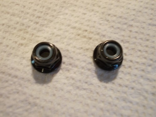1180 4mm flanged nylon lock - m4,