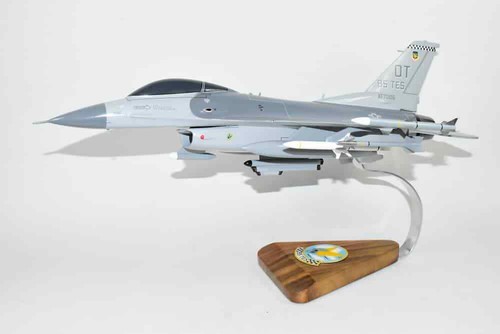 Lockheed martin 16 - martin®, f-16